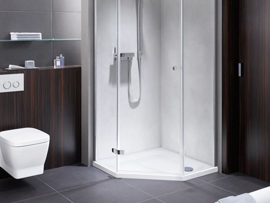 Platos de ducha modernos y con estilo para tu baño, ahora también en Acero Esmaltado